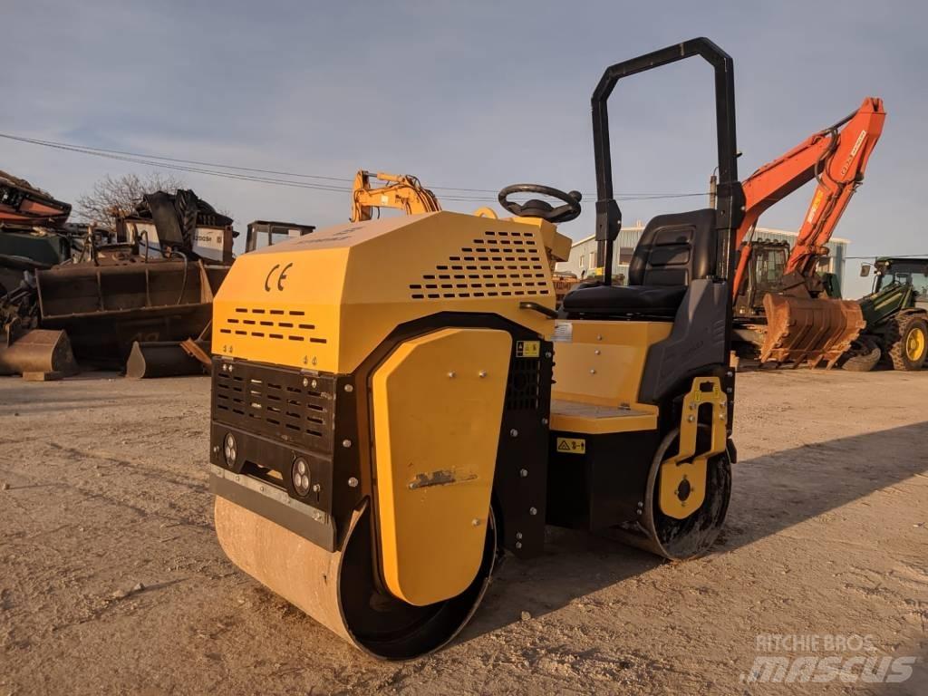 Storike ST 1200 Pneumatikus kerekes hengerek