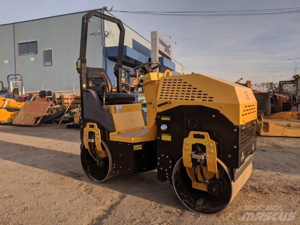 Storike ST 1200 Pneumatikus kerekes hengerek
