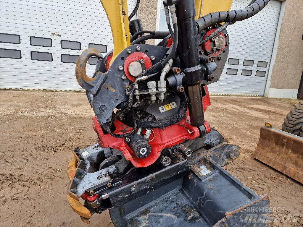 CAT M 315 F Gumikerekes kotrók