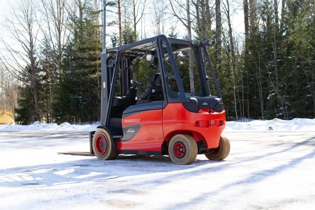 Linde E50 Elektromos targoncák