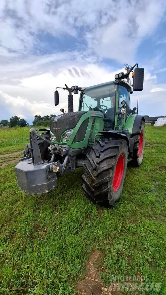 Fendt 516 Vario Traktorok
