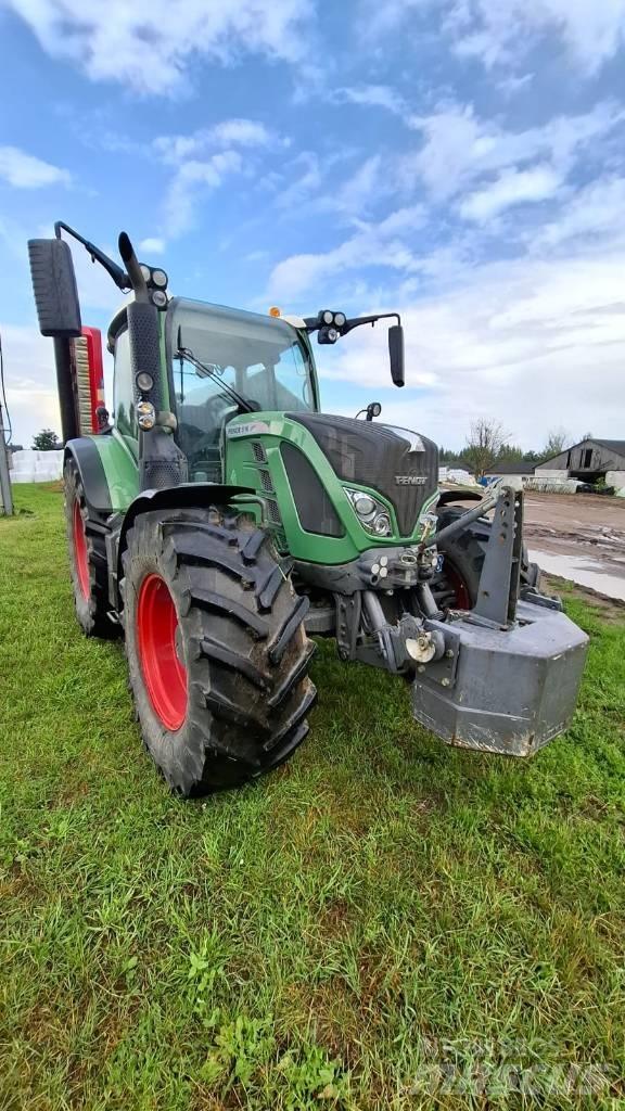 Fendt 516 Vario Traktorok