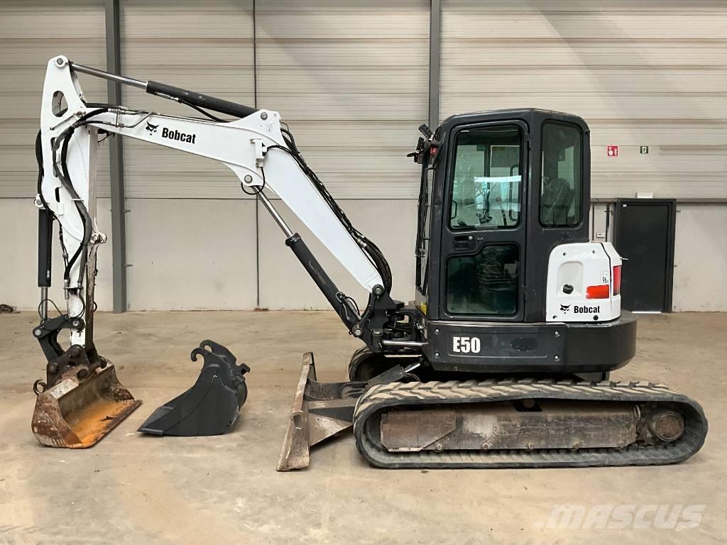 Bobcat E 50 EM Mini kotrók < 7t