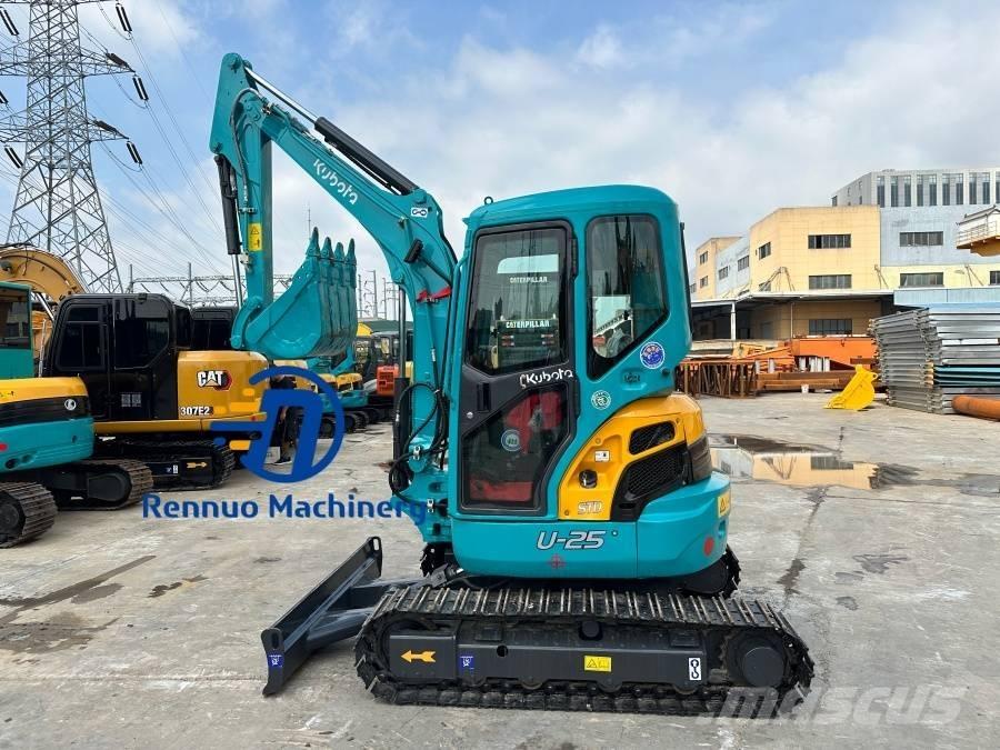 Kubota U 25 Mini kotrók < 7t