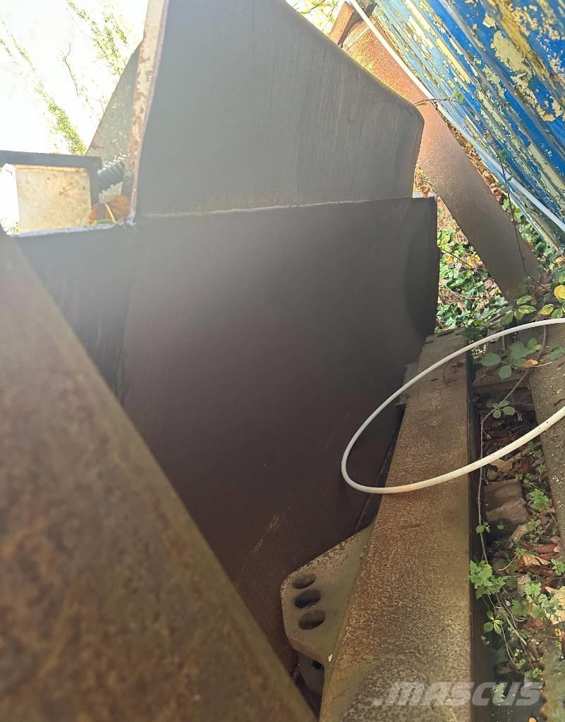 Liebherr PR 736 LGP lánctalpas dózerek