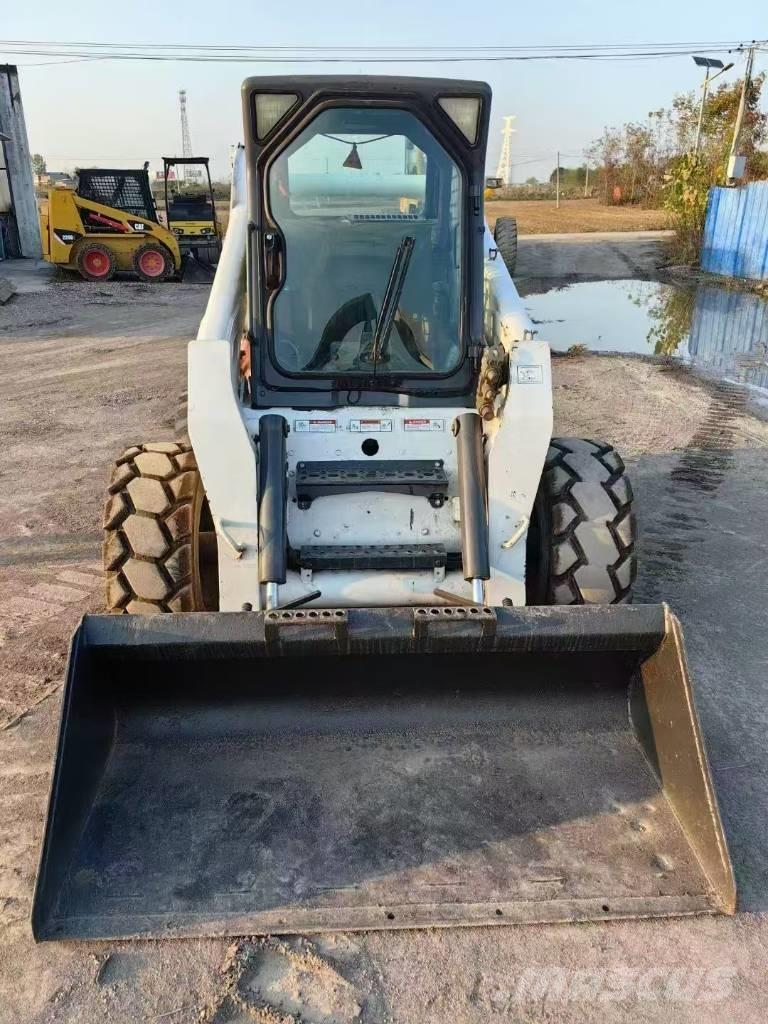 Bobcat S 300 Kompaktrakodók
