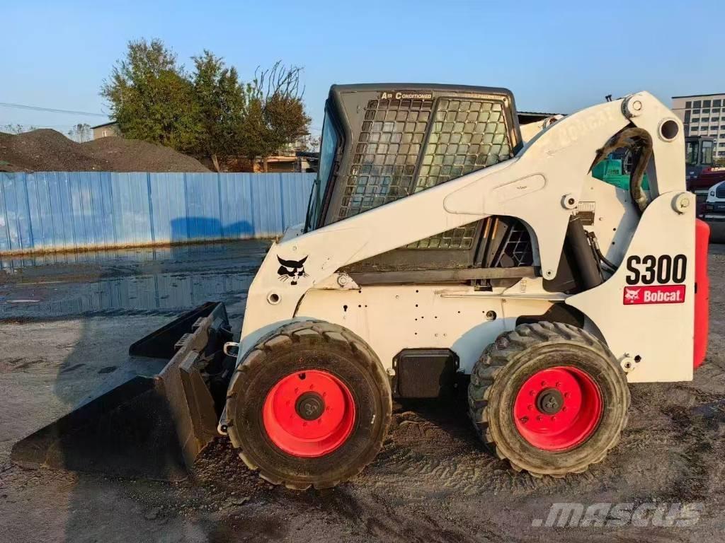 Bobcat S 300 Kompaktrakodók