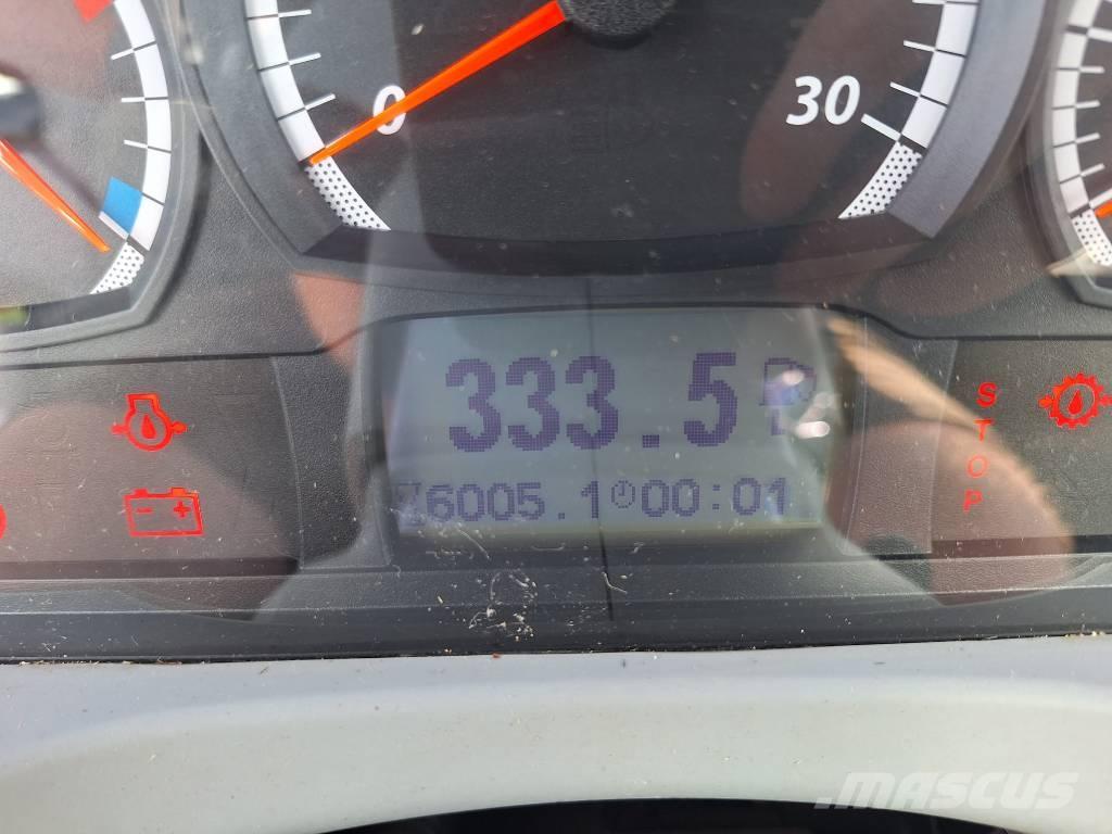 Valtra T194 Active Fakitermelő-kihordók