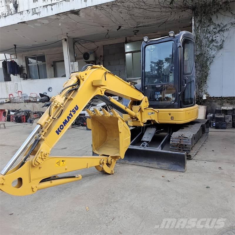 Komatsu PC 40 Mini kotrók < 7t