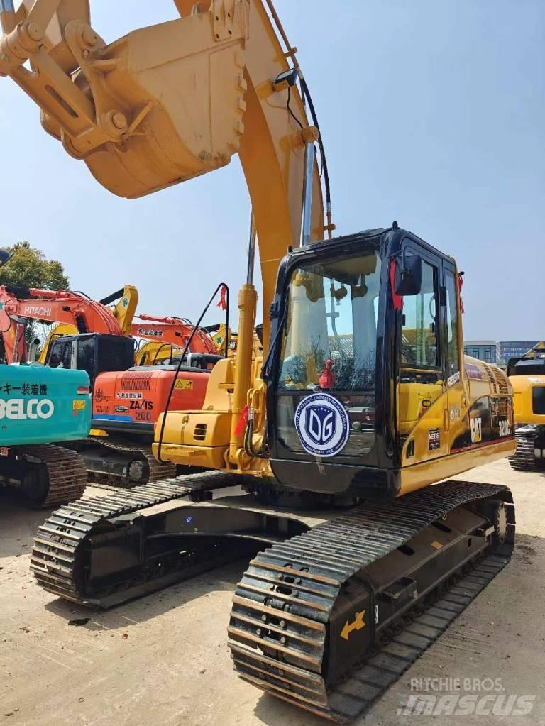 CAT CAT320C Közepes (midi) kotrók 7 t - 12 t