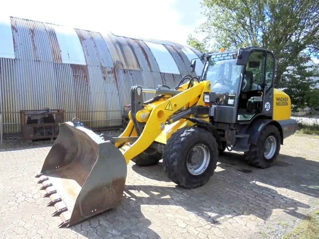 Wacker WL 60 Gumikerekes homlokrakodók
