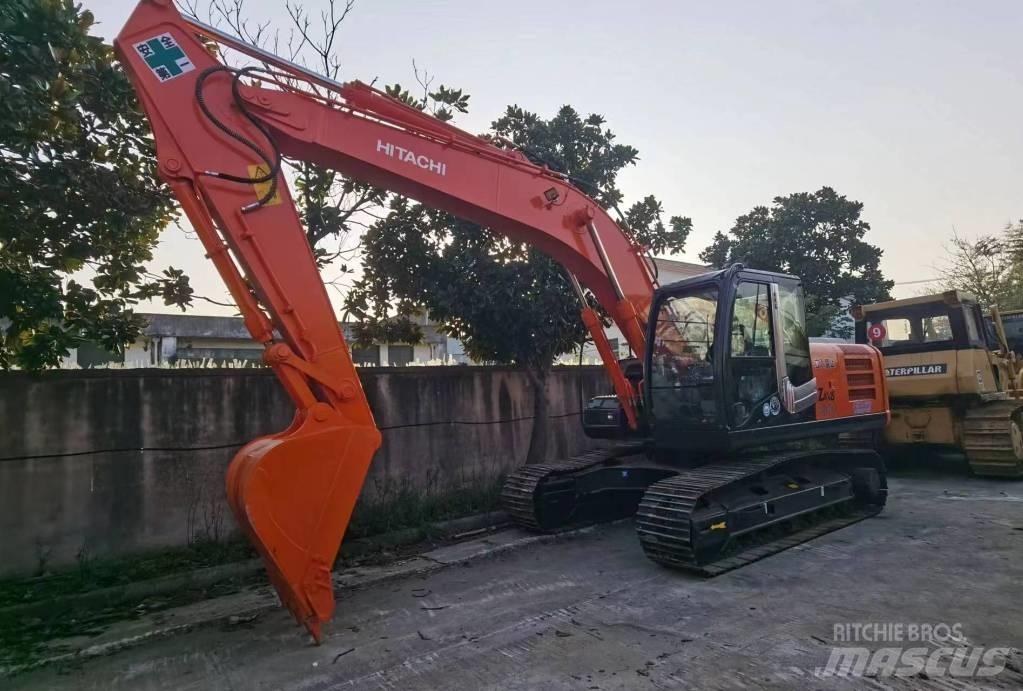 Hitachi ZX 200 Lánctalpas kotrók