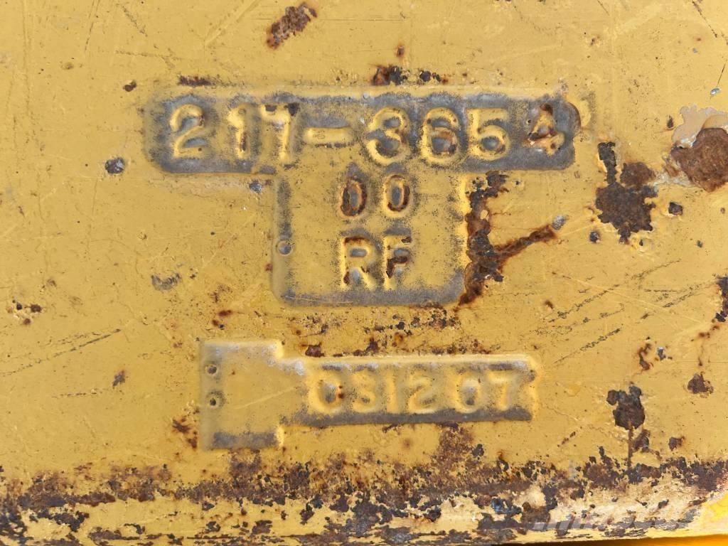 CAT D8R / D8T Egyéb alkatrészek