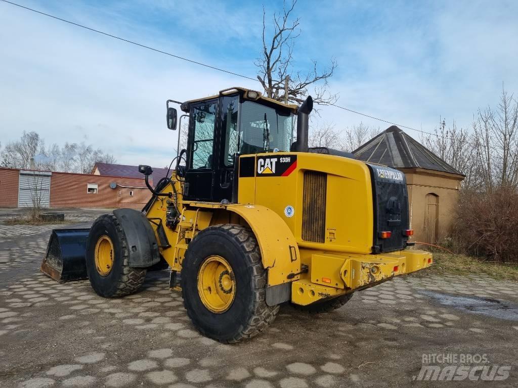 CAT 930 H Gumikerekes homlokrakodók