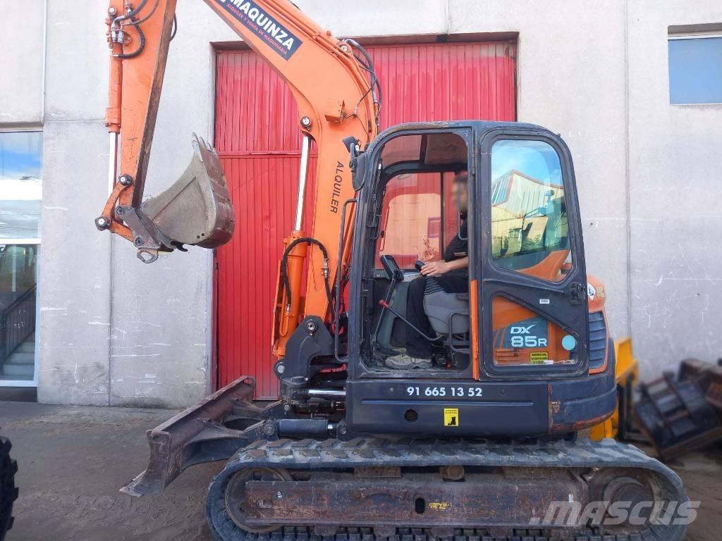 Doosan DX 85 R-3 Közepes (midi) kotrók 7 t - 12 t