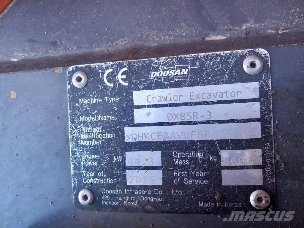 Doosan DX 85 R-3 Közepes (midi) kotrók 7 t - 12 t