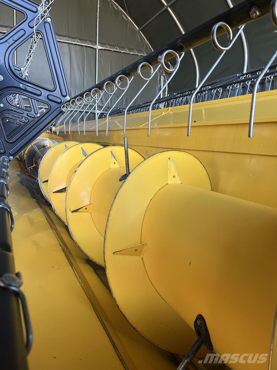 New Holland CX8.70 Kombájnok