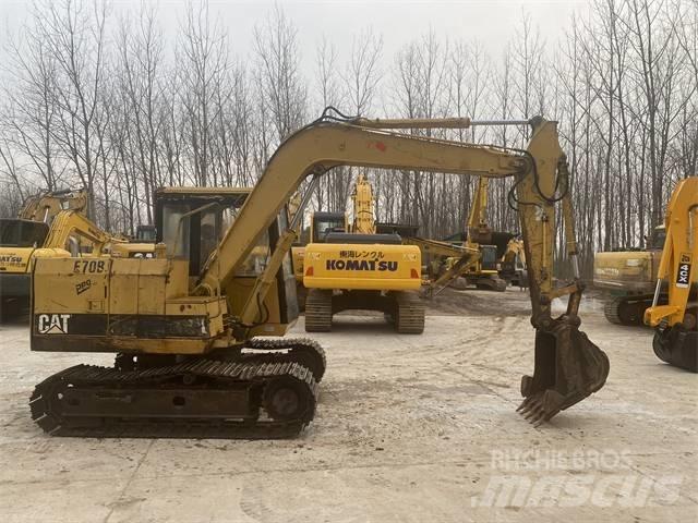 CAT E70B Lánctalpas kotrók