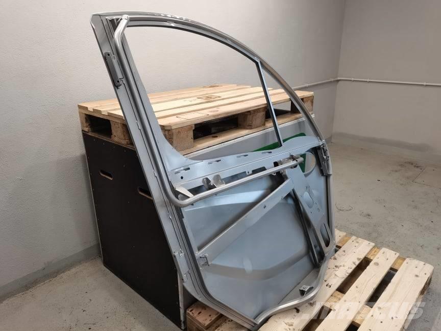 Manitou MLT 733 door Vezetőfülke és belső tartozékok