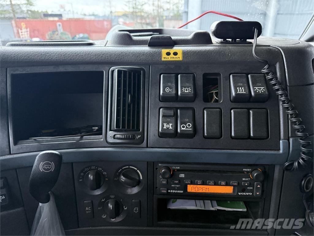 Volvo FH13 6x4 Horgos rakodó teherautók