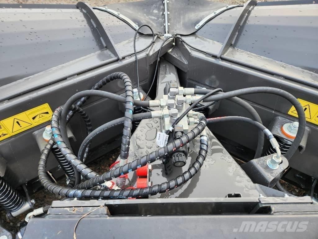 Pronar PUV 3300 Hóeltakarítók