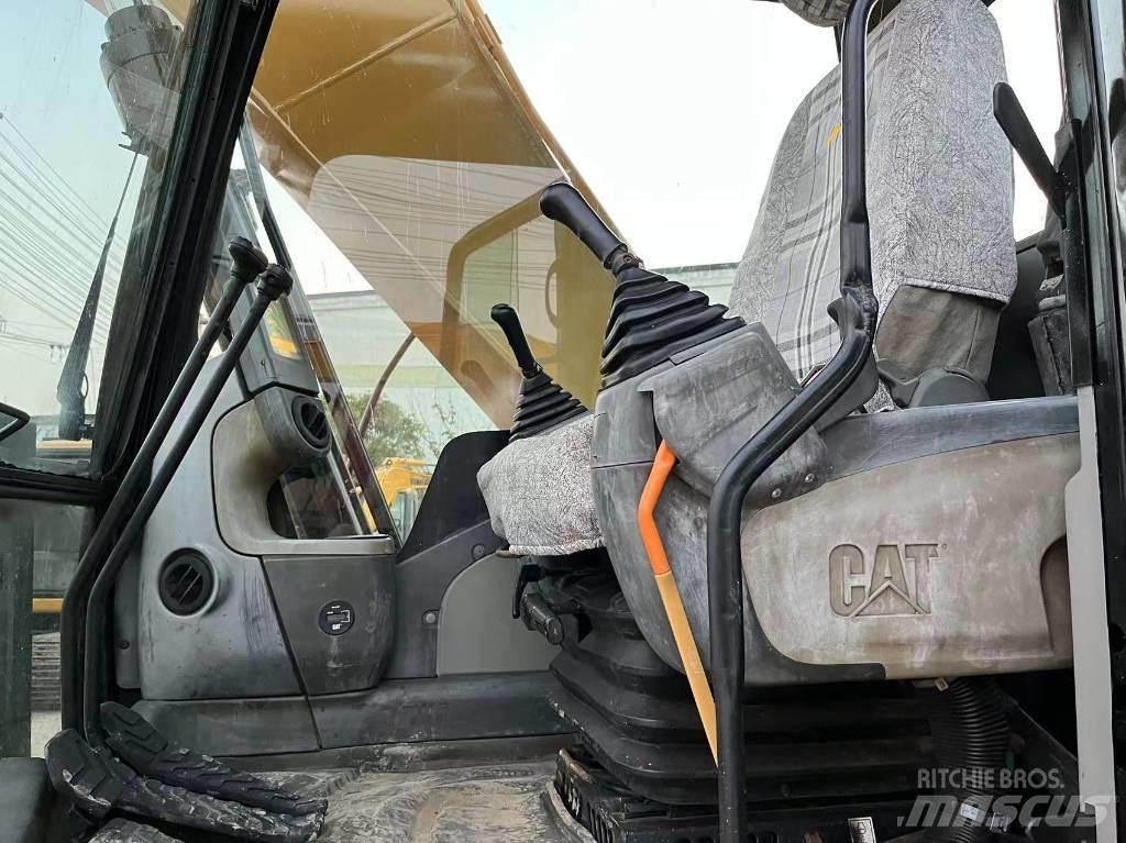 CAT 320 D Lánctalpas kotrók