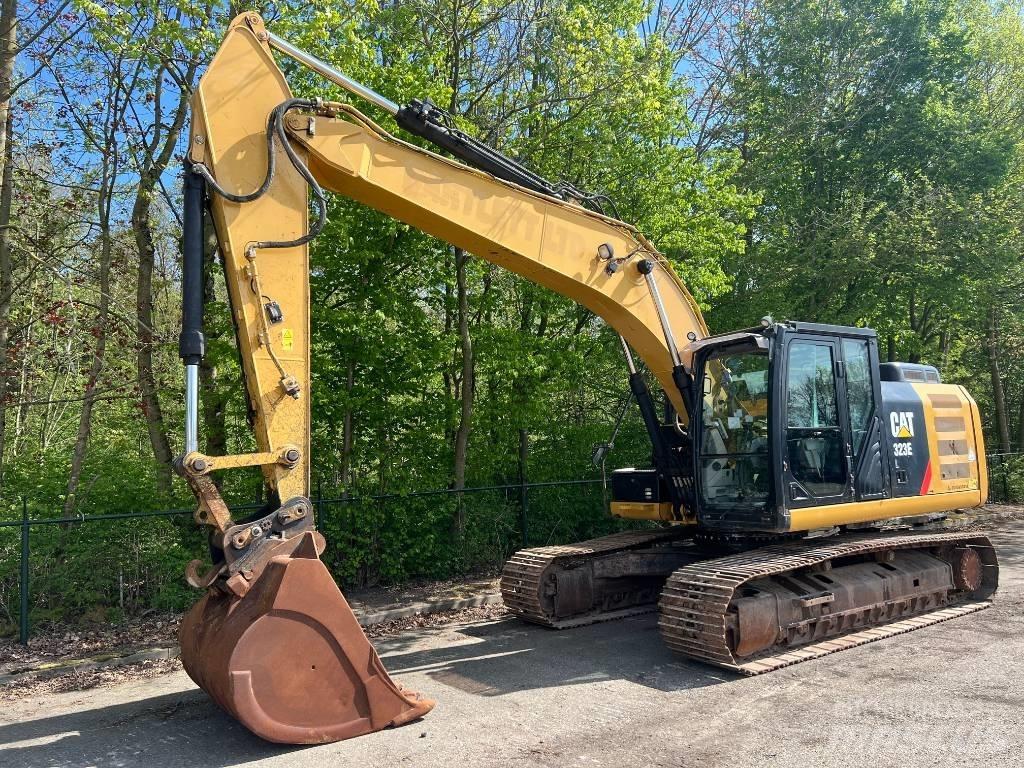 CAT 323 E Lánctalpas kotrók