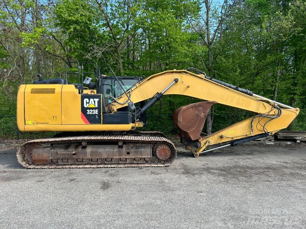 CAT 323 E Lánctalpas kotrók