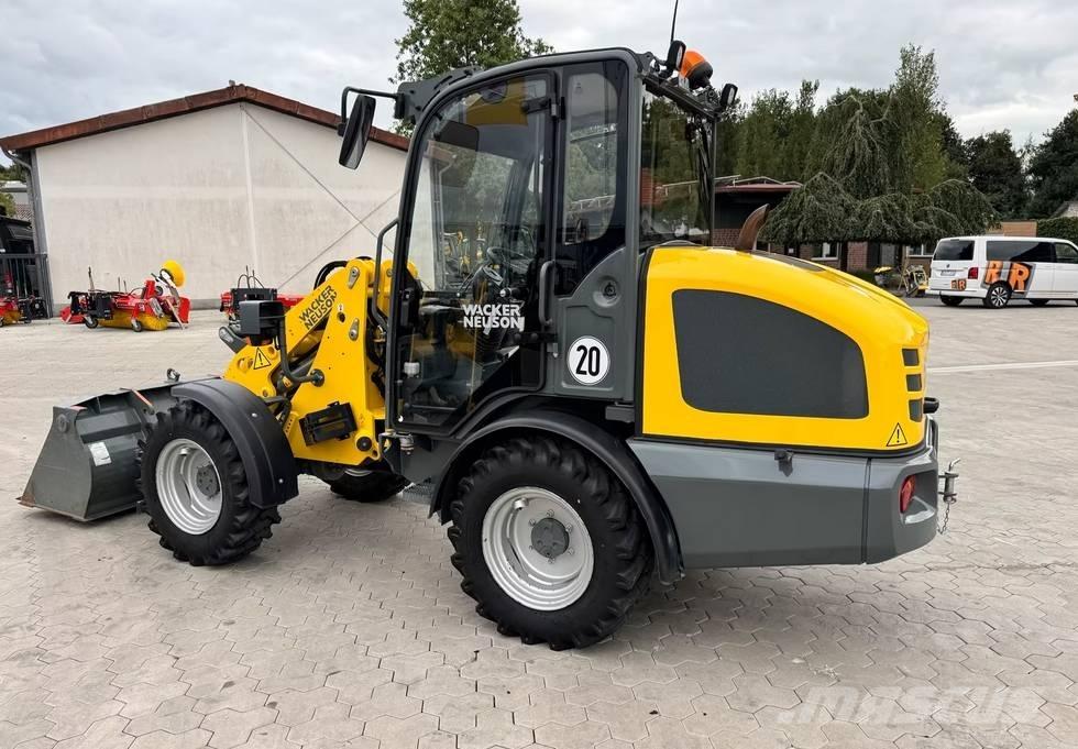 Wacker Neuson WL 34 Gumikerekes homlokrakodók