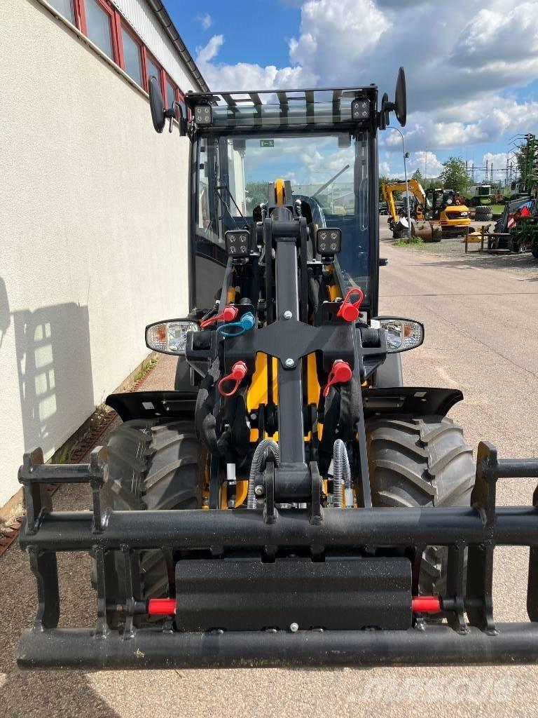 JCB 403 Mini homlokrakodók