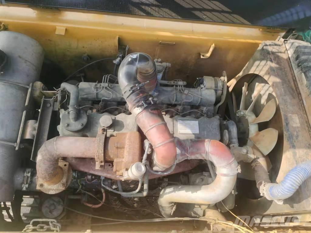 CAT 325BL Lánctalpas kotrók