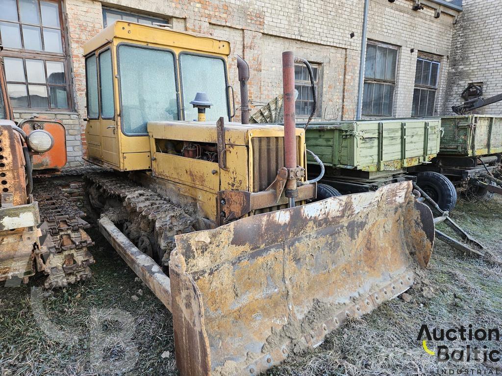  Onbekend DT-75 Traktorok