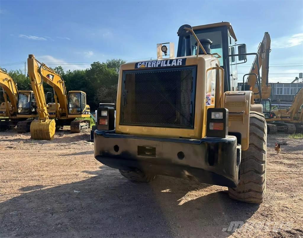 CAT 966 H Gumikerekes homlokrakodók