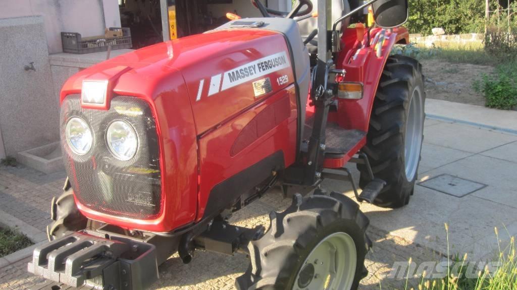 Massey Ferguson 1529 Traktorok