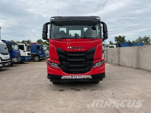 Iveco X-Way 420 Betonkeverők/Betonpumpák