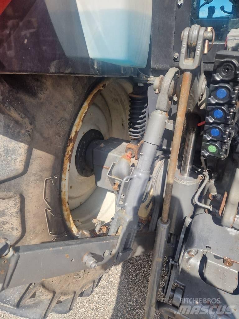 Valtra N143 Traktorok