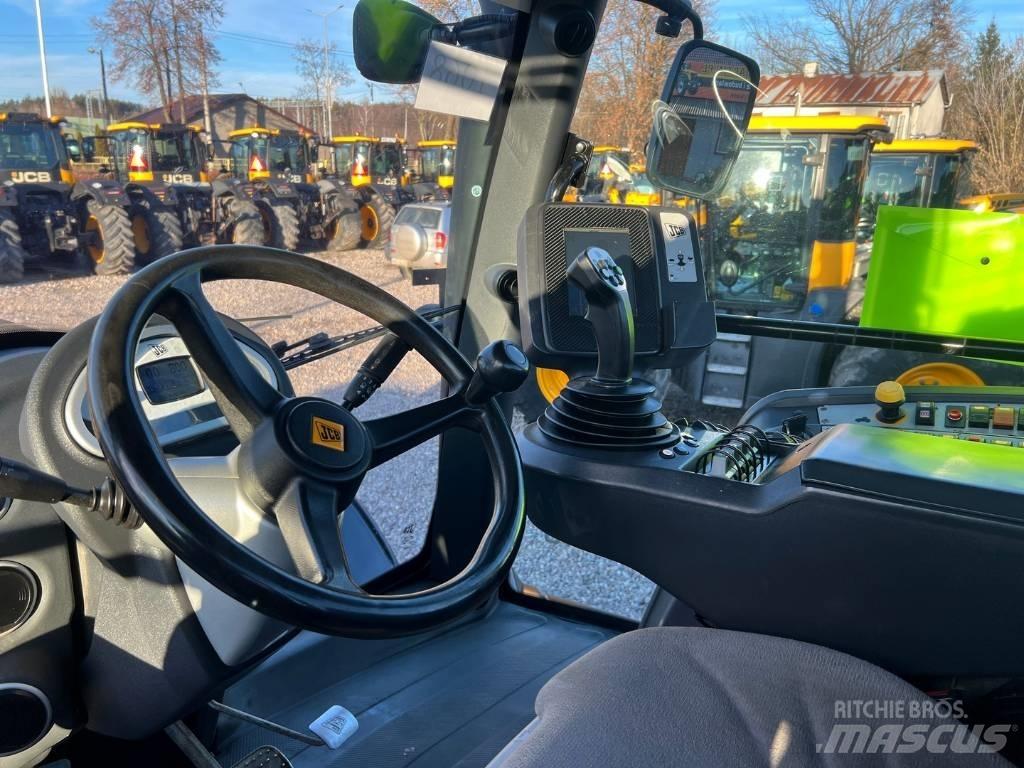 JCB Fastrac 8310 Traktorok