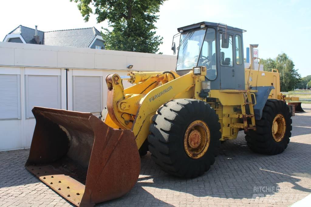 Furukawa 345 Gumikerekes homlokrakodók