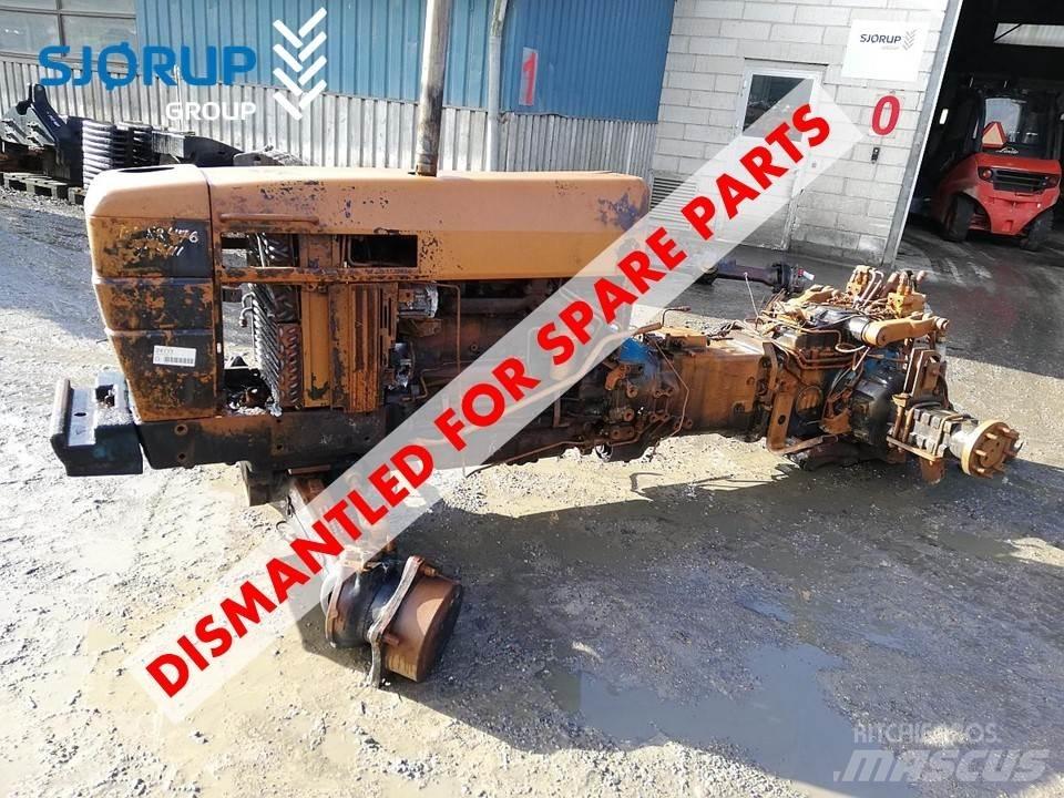 New Holland 8340 Traktorok