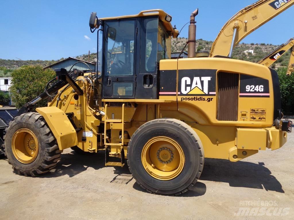 CAT 924 G Gumikerekes homlokrakodók