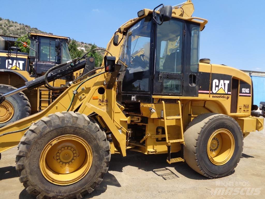 CAT 924 G Gumikerekes homlokrakodók