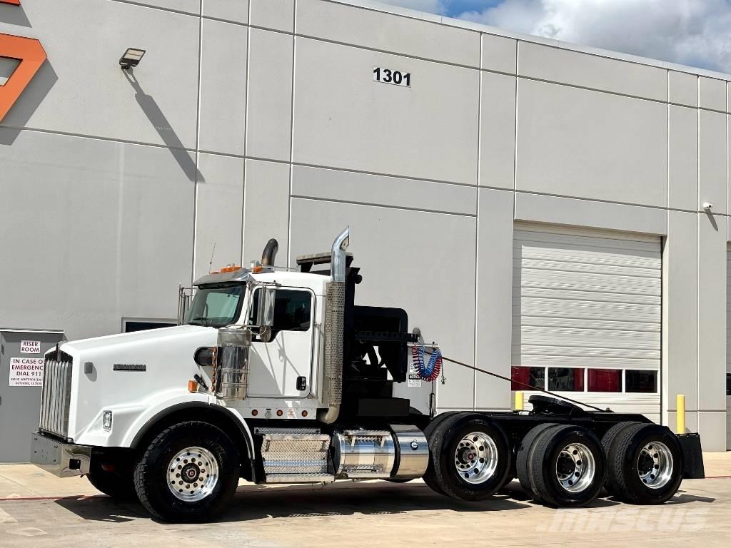 Kenworth T 800 Műszaki mentők