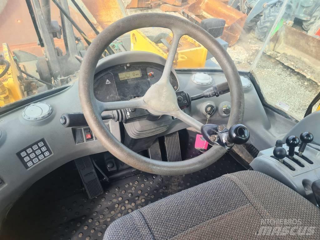 Volvo L 120 E Gumikerekes homlokrakodók