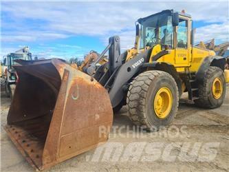 Volvo L 120 E Gumikerekes homlokrakodók