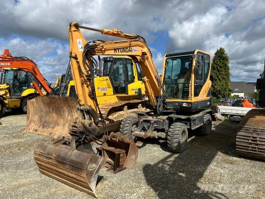 Hyundai R55W-9 Gumikerekes kotrók