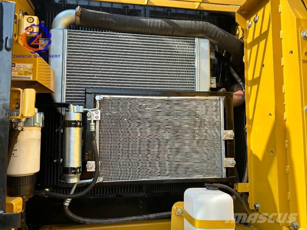 CAT 320 D2 Lánctalpas kotrók