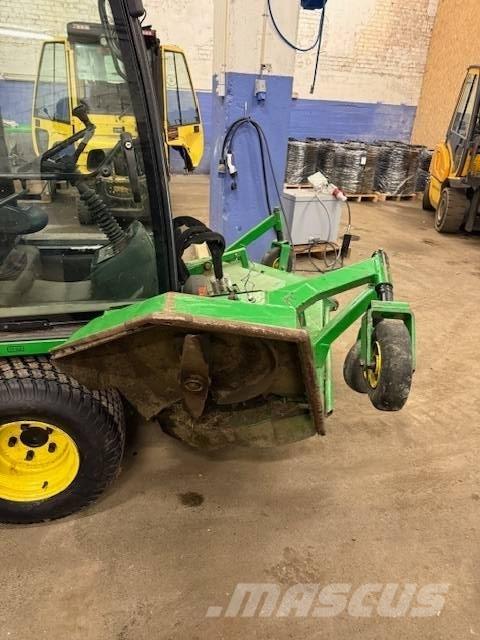 John Deere 1505 Ráülős fűnyírók