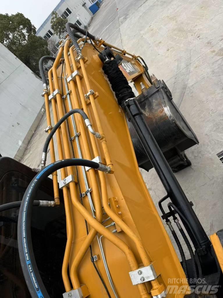 Sany SY 215 H Közepes (midi) kotrók 7 t - 12 t