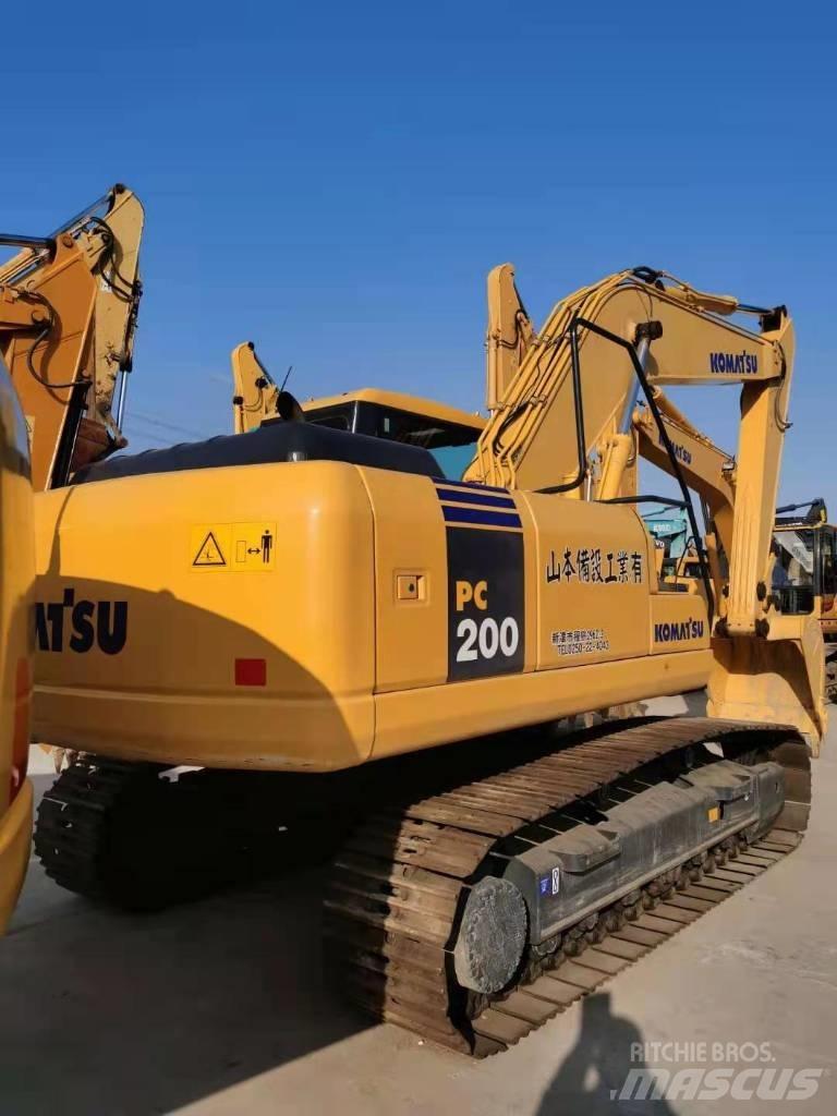 Komatsu PC 200-7 Lánctalpas kotrók