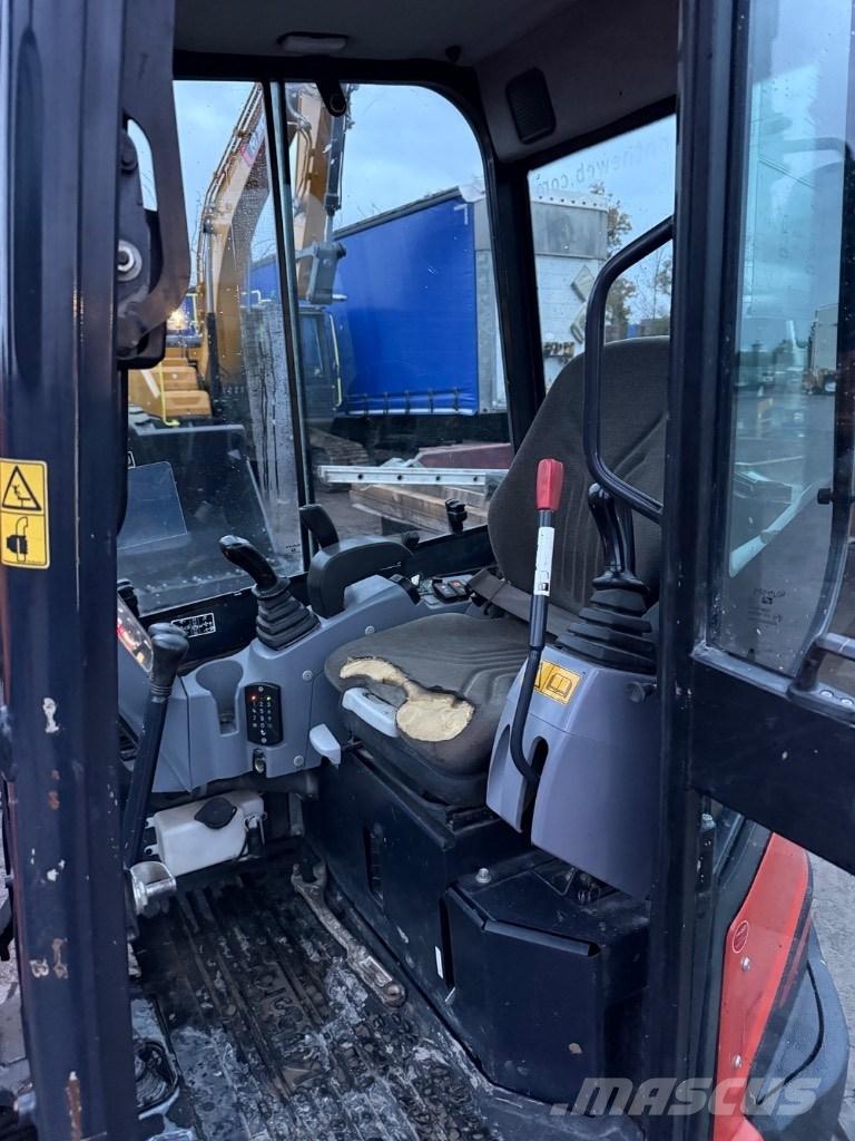 Kubota U 27-4 Mini kotrók < 7t